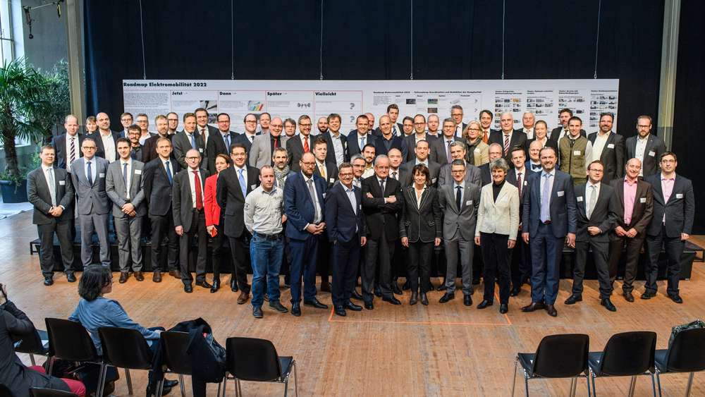 Bouygues Construction unterzeichnet Roadmap Elektromobilität 2022